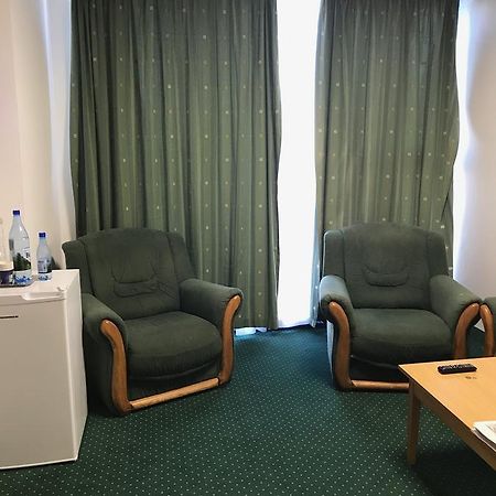 Apartament In Regim Hotelier Bacău Extérieur photo