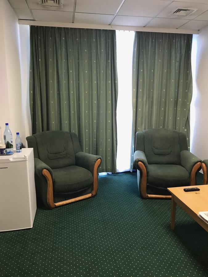 Apartament In Regim Hotelier Bacău Extérieur photo
