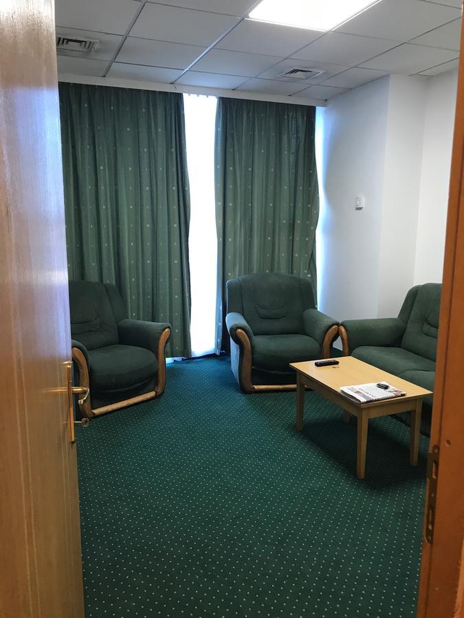 Apartament In Regim Hotelier Bacău Extérieur photo