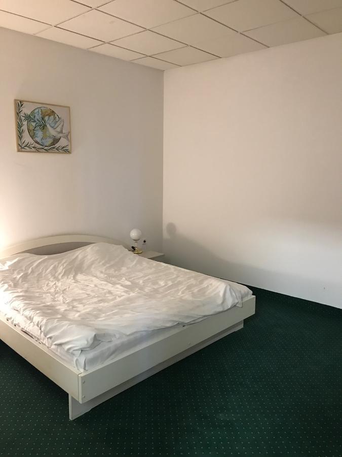 Apartament In Regim Hotelier Bacău Extérieur photo