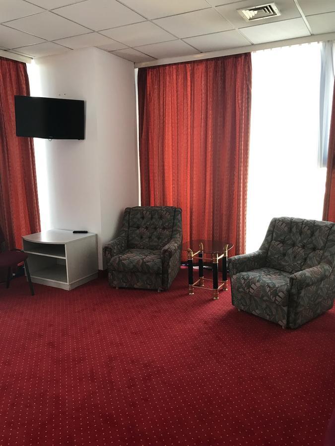 Apartament In Regim Hotelier Bacău Extérieur photo